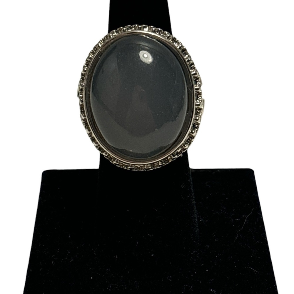Chico’s Silver Tone Gray-Blue Glass Adjustable Ring